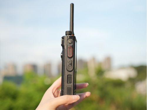 遨游M6 Pro雙模智能DMR對講機 AI降噪與北斗定位的通信革命